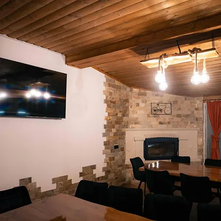 Royal View Къща за гости Доспат