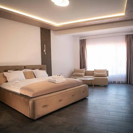 Royal View Къща за гости